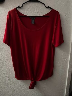 Star Vixen Red Scoop Neck Tie-Front Tee